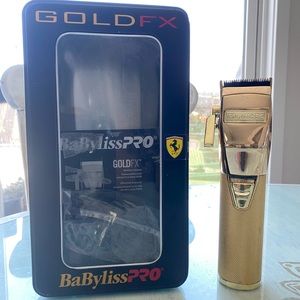 Babyliss Pro GoldFX Clippers With Guards And Charging Cable FX870G